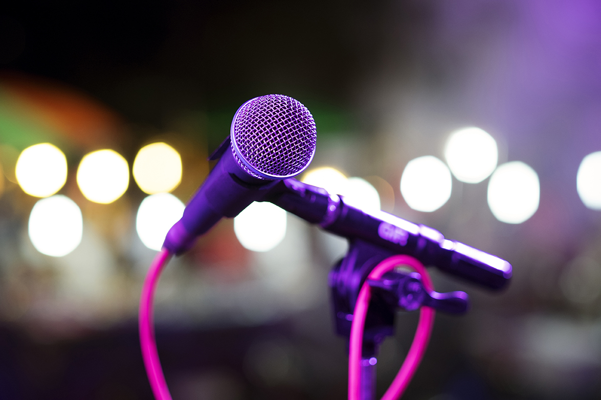 A microphone ready for live entertainment